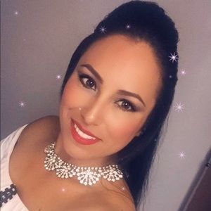 Meet your Posher, Sandra